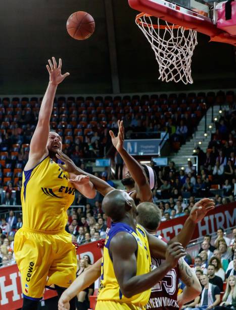 但在对阵巴 但在对阵巴