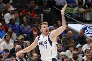 审视战略和 审视战略和